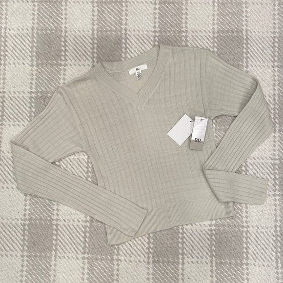 NWT BP Cropped Sweater - Picture 2 of 3